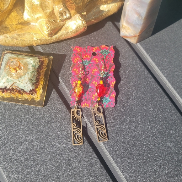 Handmade Beautiful Artisan dangle Earrings - Picture 10 of 16